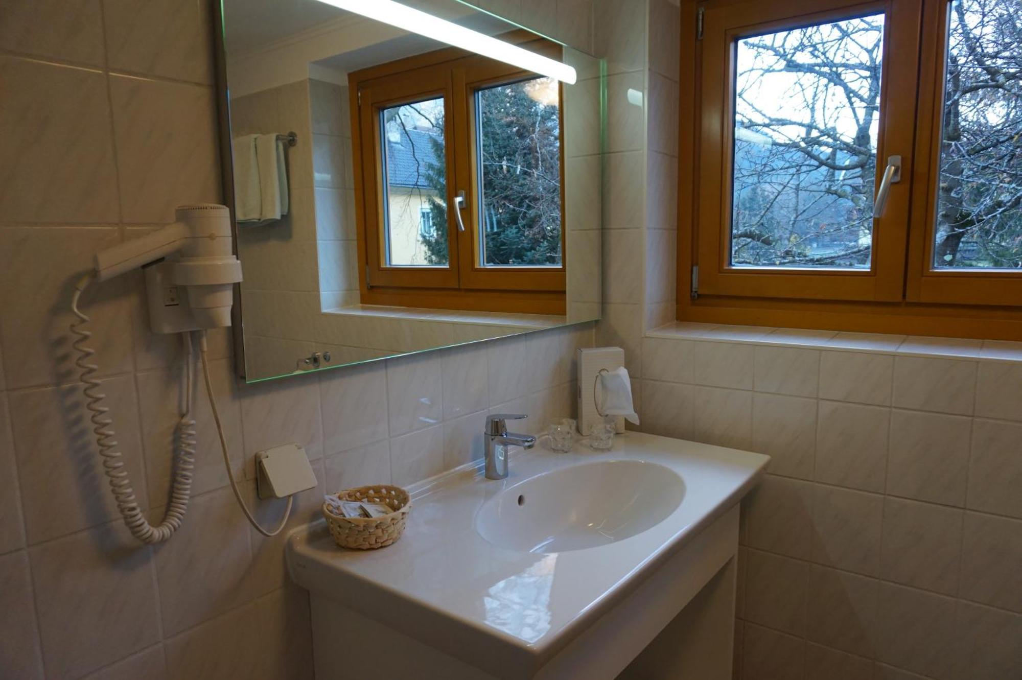 Landhotel Pacher Оберфеллах Номер фото
