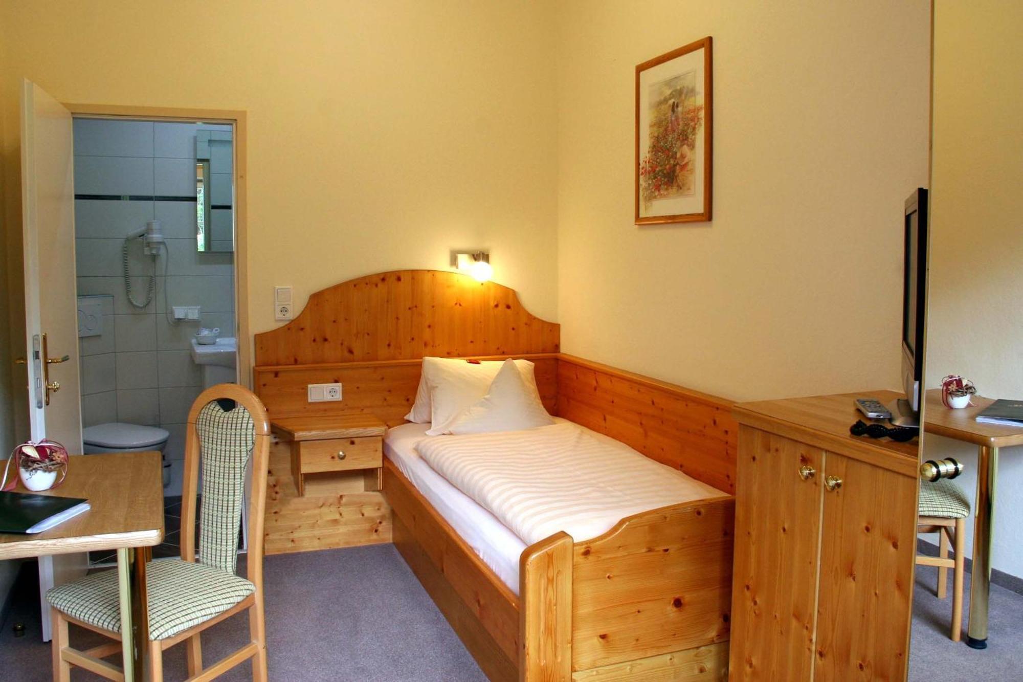 Landhotel Pacher Оберфеллах Номер фото